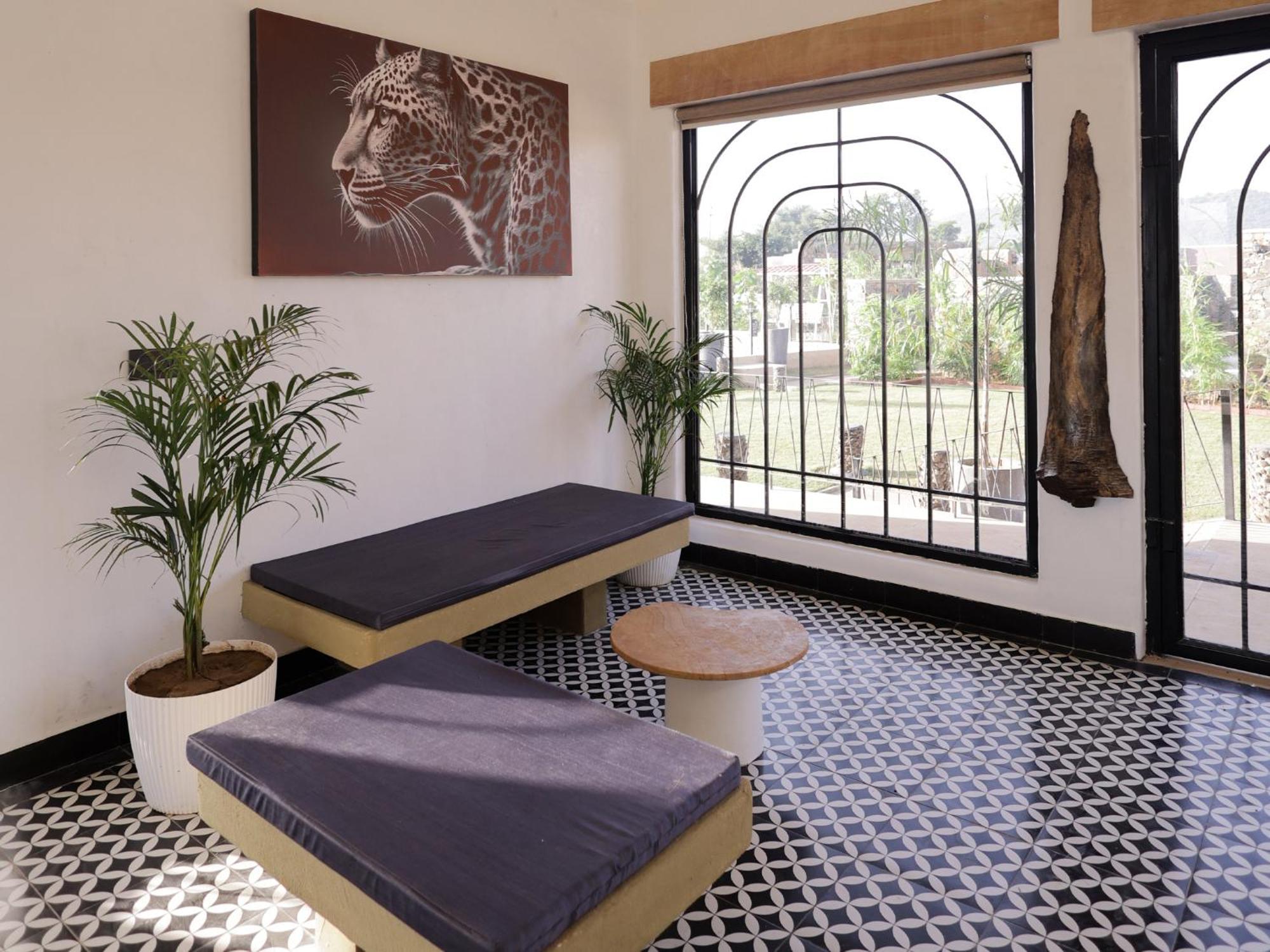 Meladin Sariska Villa Tehla ภายนอก รูปภาพ