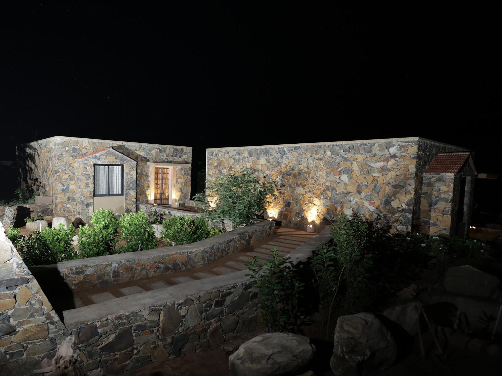 Meladin Sariska Villa Tehla ภายนอก รูปภาพ