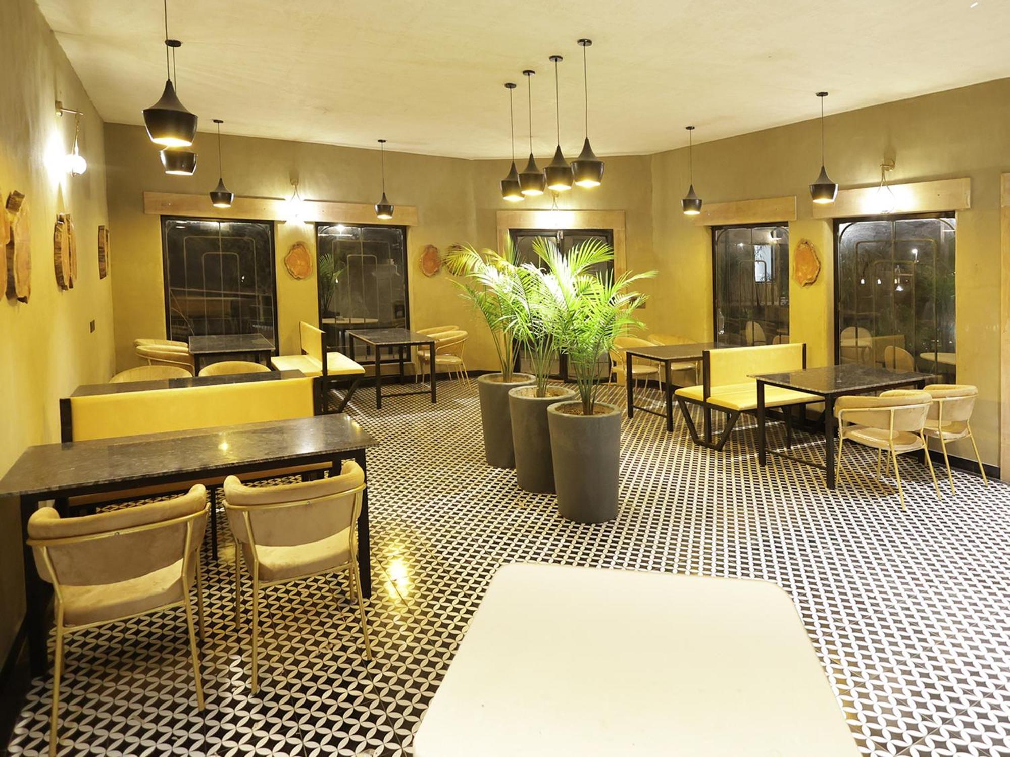 Meladin Sariska Villa Tehla ภายนอก รูปภาพ