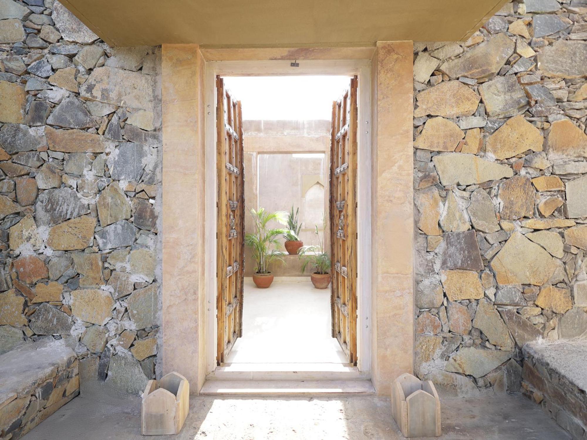 Meladin Sariska Villa Tehla ภายนอก รูปภาพ