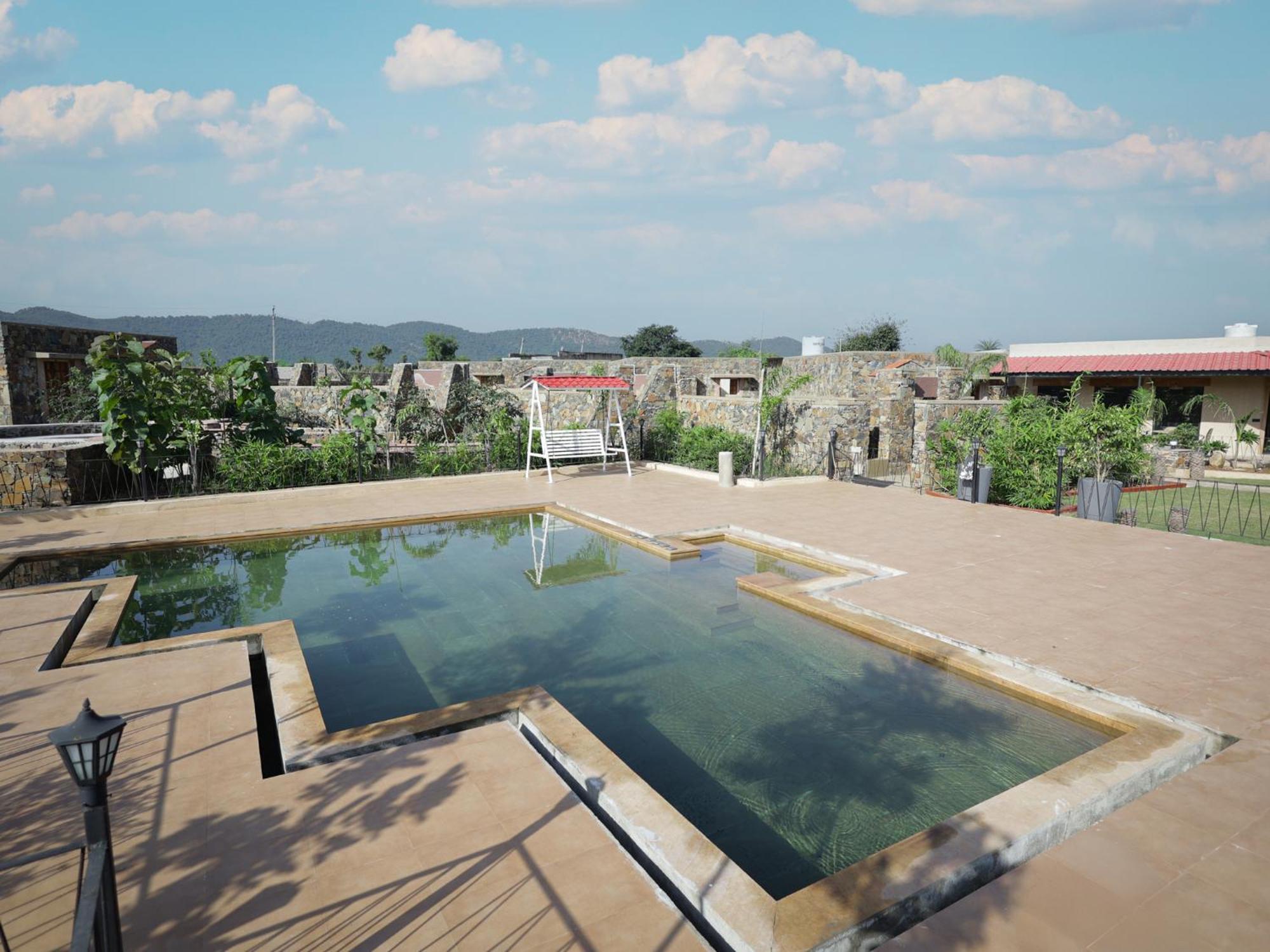 Meladin Sariska Villa Tehla ภายนอก รูปภาพ